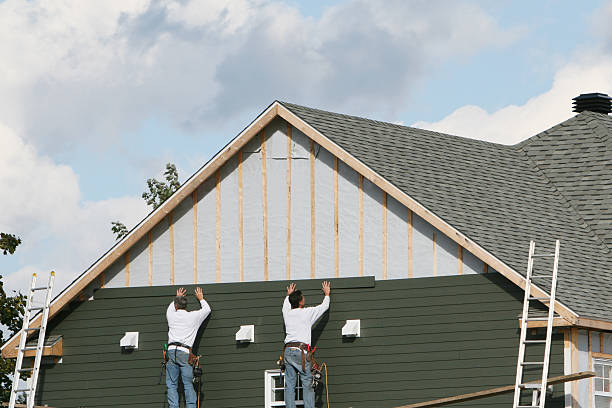 Professional Siding Contractor technician working in Thorofare, NJ